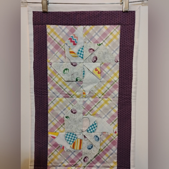 Quilted Table Topper/Runner Purple-White Housewarming approx. 13' x 36' - Picture 2 of 16
